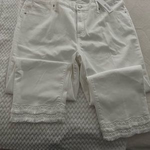 Brand New Chicos Ankle Fray jean.